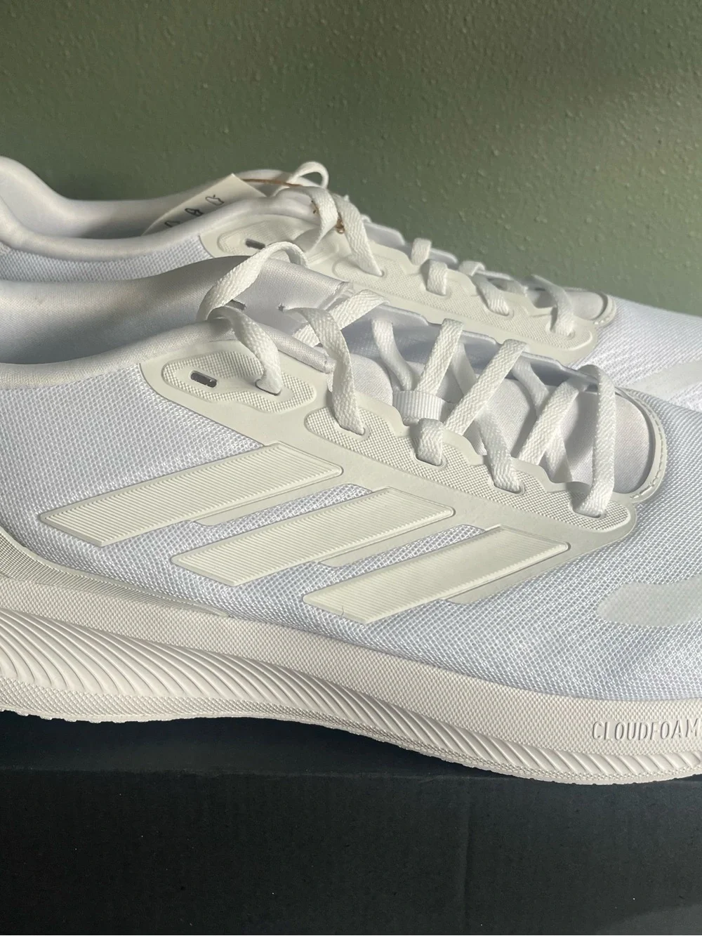 Adidas Runfalcon 5 Men’s Size 13 White Cloudfoam Running Shoes NWT